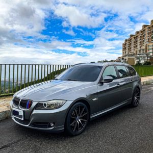 旅行車