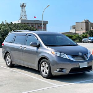 2011 Toyota Sienna 3.5L 陸上頭等艙 頂級褓姆車