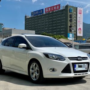 2014 FORD FOCUS 2.0L 五門 汽油運動型