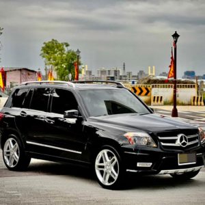 2010 BENZ GLK350 3.5L 4Matic全時四輪傳動 壯碩休旅感