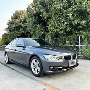 2012 BMW 3-Series 320i 總代理