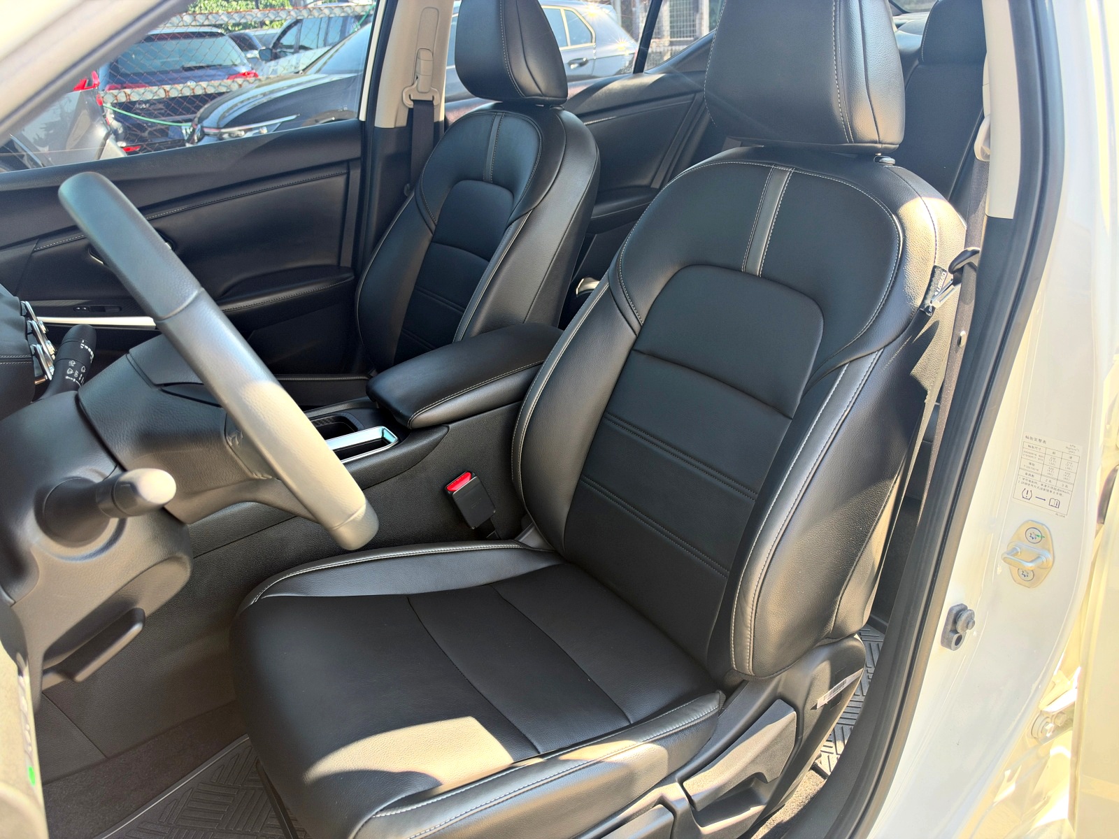 2022 Nissan Sentra 1.6 尊爵智駕版 前座皮質座椅
