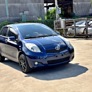 2014 Toyota Yaris 1.5 G Smart 藍色 右前 45 度外觀