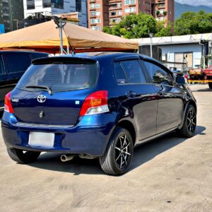 2014 Toyota Yaris 1.5 G Smart 藍色 車尾外觀