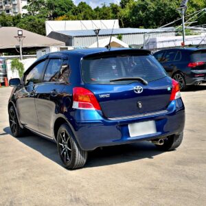 2014 Toyota Yaris 1.5 G Smart 藍色 左後 45 度外觀